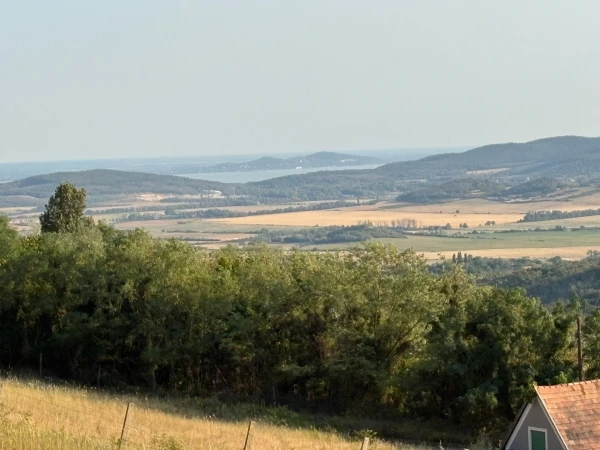 Eladó Telek Monostorapáti 1042 m2 