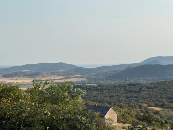 Eladó Telek Monostorapáti 1042 m2 