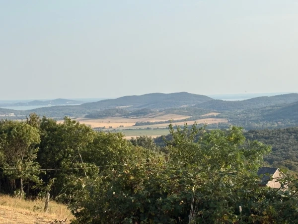 Eladó Telek Monostorapáti 1042 m2 