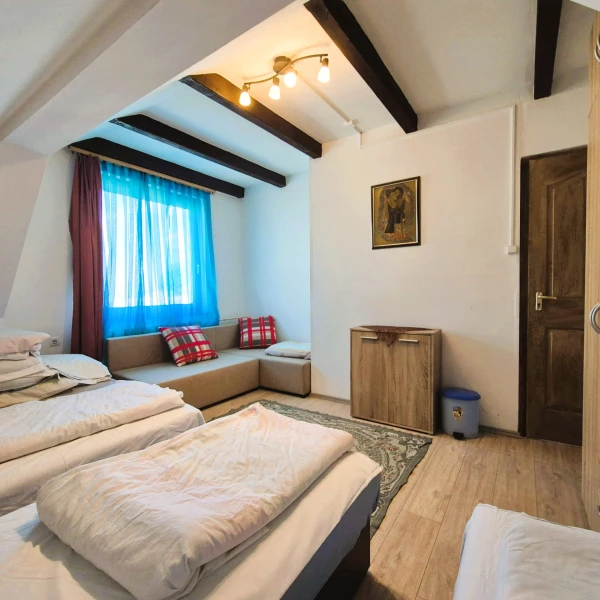 Eladó Ház Kunszállás 222 m2 