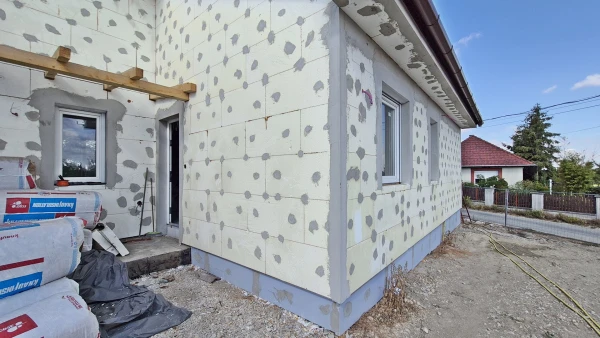 Eladó Ház Ács 81 m2 
