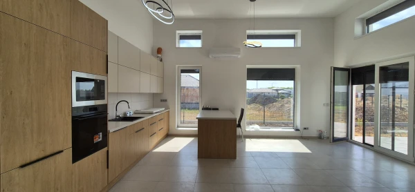 Eladó Ház Vámosszabadi 151 m2 