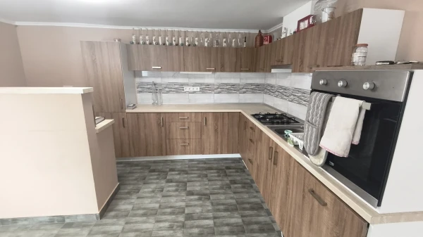 Eladó Ház Tamási 120 m2 