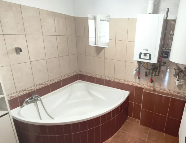 Eladó Ház Tamási 120 m2 