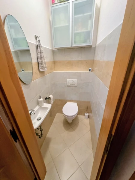 Eladó Lakás Kecskemét 195 m2 