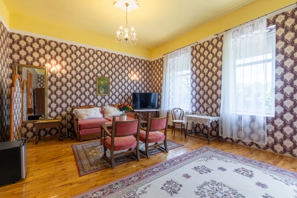 Eladó Ház Misefa 1650 m2 