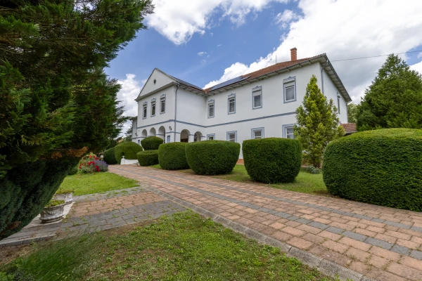 Eladó Ház Misefa 1650 m2 