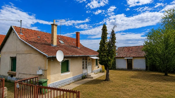 Eladó Ház Újszilvás 51 m2 