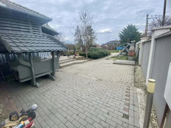 Eladó Ház Tiszakécske 213 m2 