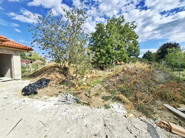 Eladó Lakás Tatabánya 105 m2 