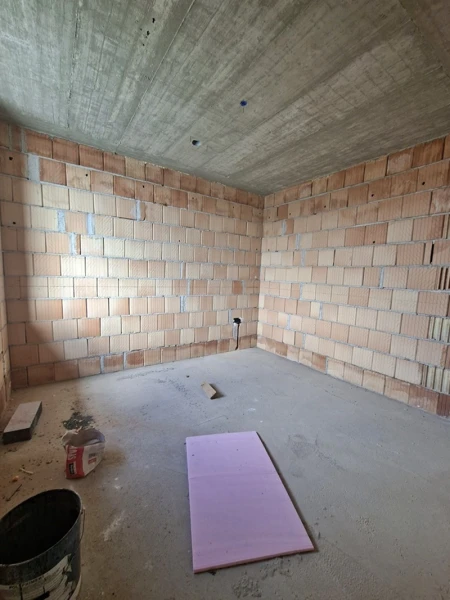 Eladó Lakás Tatabánya 105 m2 