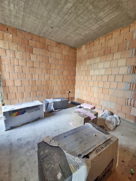 Eladó Lakás Tatabánya 105 m2 