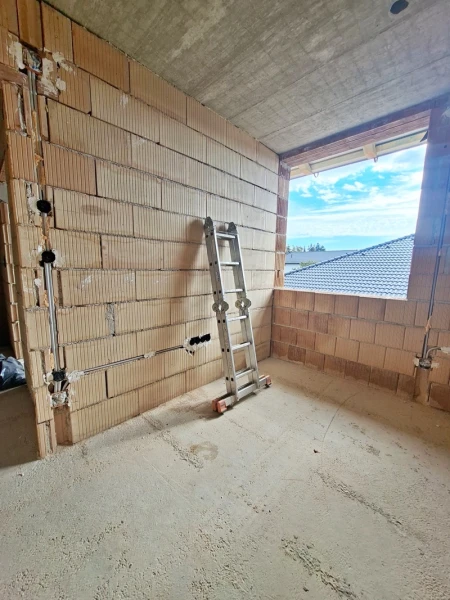 Eladó Lakás Tatabánya 105 m2 