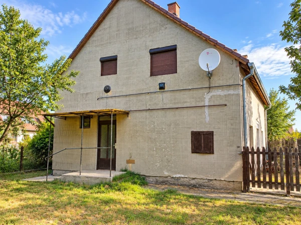 Eladó Ház Cegléd 121 m2 