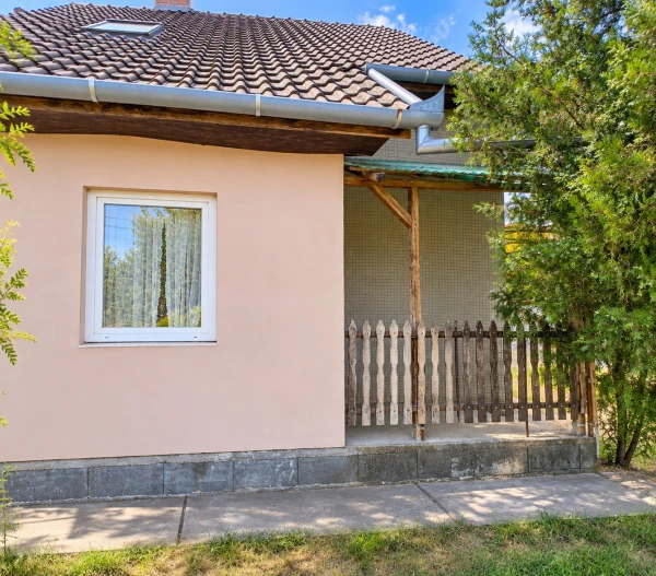 Eladó Ház Cegléd 121 m2 