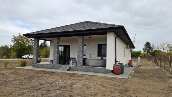 Eladó Ház Kecskemét 125 m2 