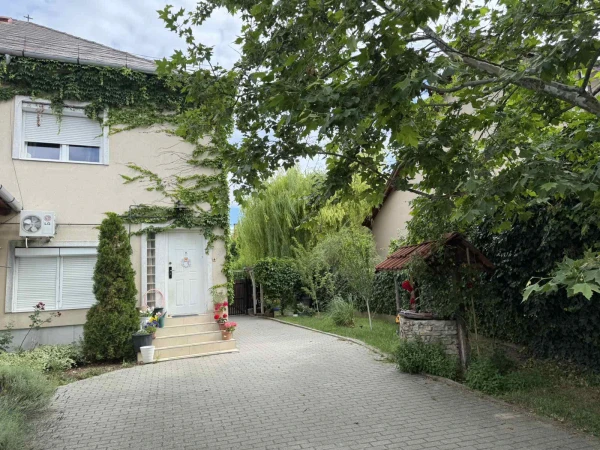Eladó Lakás Mogyoród 104 m2 