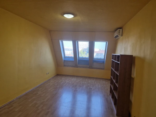Eladó Lakás Szolnok 32 m2 