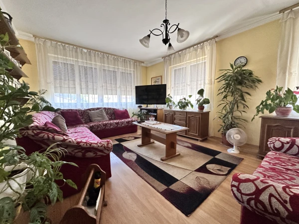 Eladó Ház Nagykáta 180 m2 