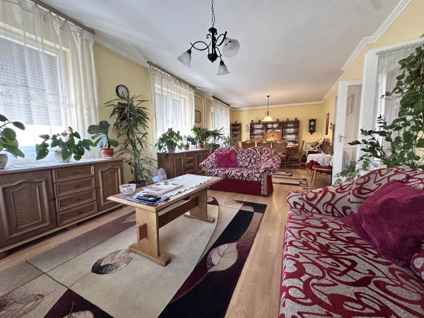 Eladó Ház Nagykáta 180 m2 