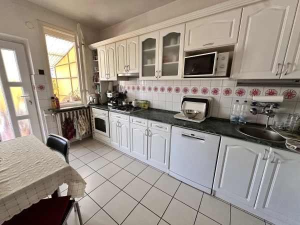 Eladó Ház Nagykáta 180 m2 