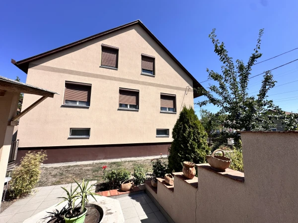 Eladó Ház Nagykáta 180 m2 