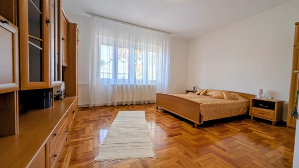 Eladó Ház Kerekegyháza 176 m2 