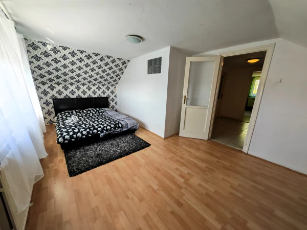 Eladó Ház Szentlőrinckáta 120 m2 