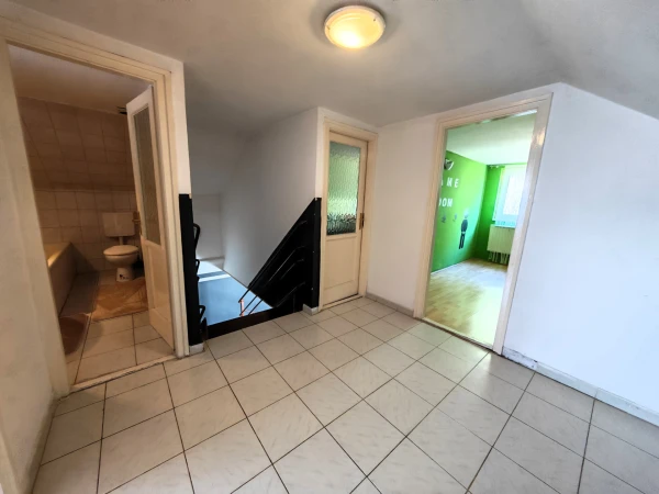 Eladó Ház Szentlőrinckáta 120 m2 