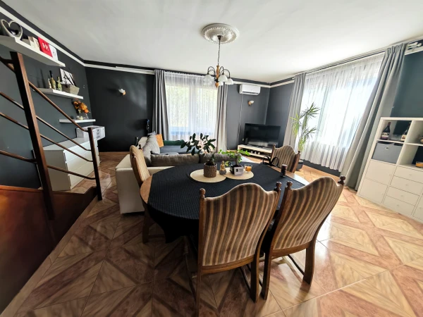 Eladó Ház Szentlőrinckáta 120 m2 