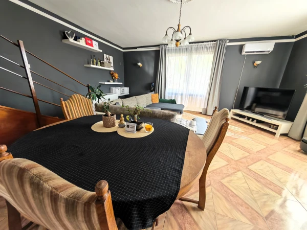 Eladó Ház Szentlőrinckáta 120 m2 