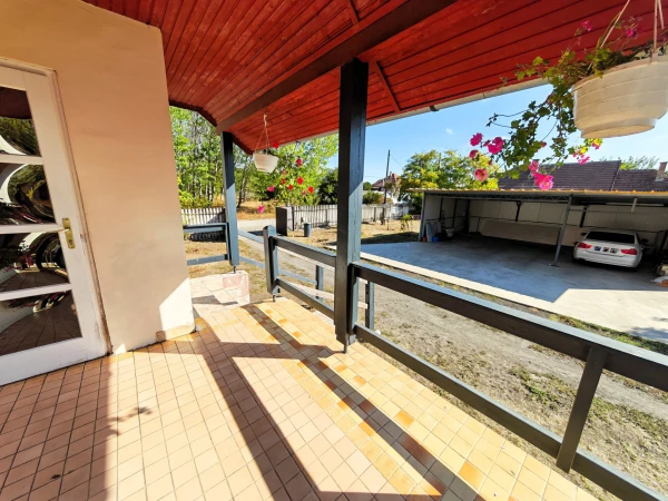 Eladó Ház Szentlőrinckáta 120 m2 