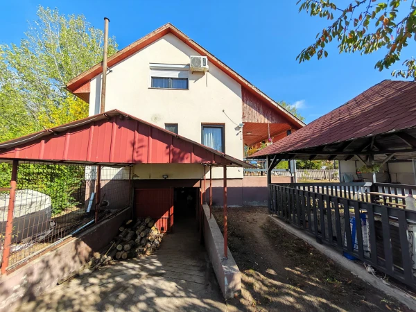 Eladó Ház Szentlőrinckáta 120 m2 