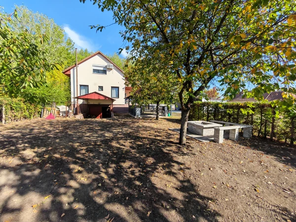 Eladó Ház Szentlőrinckáta 120 m2 