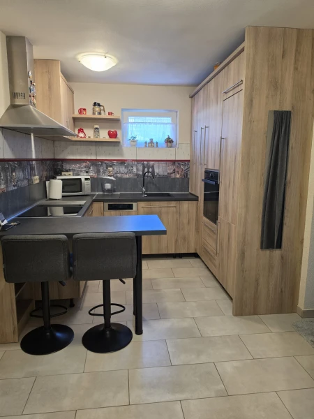 Eladó Ház Ceglédbercel 190 m2 