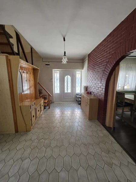 Eladó Ház Ceglédbercel 190 m2 