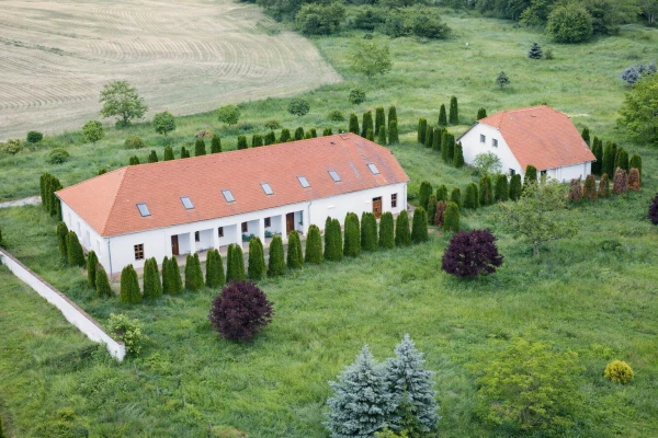 Eladó Ház Érsekvadkert 660 m2 