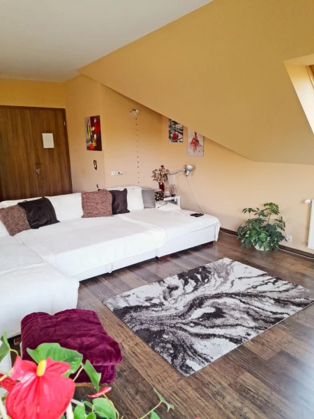 Eladó Lakás Herceghalom 168 m2 