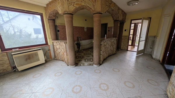 Eladó Ház Kecskemét 259 m2 
