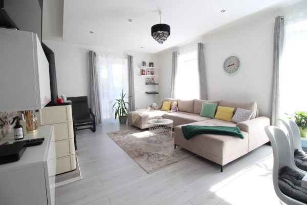 Eladó Ház Győrzámoly 160 m2 