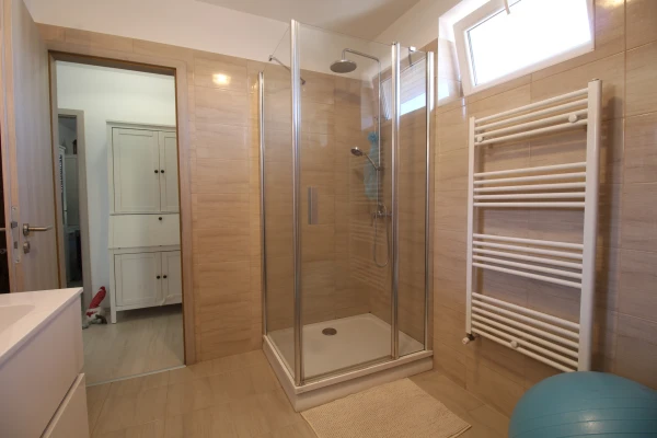 Eladó Ház Győrzámoly 160 m2 