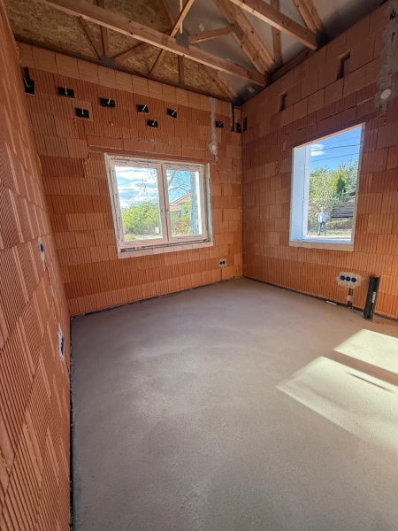 Eladó Ház Szada 135 m2 