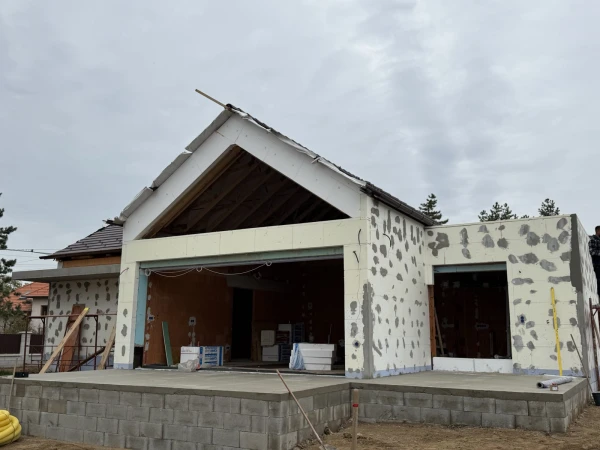 Eladó Ház Szada 135 m2 