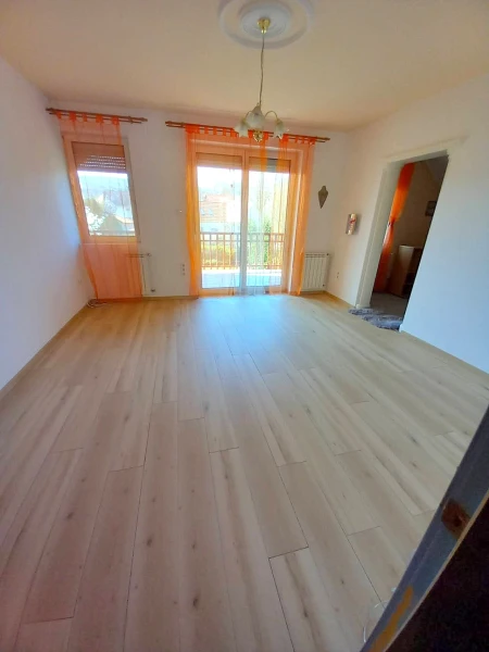 Eladó Ház Nagykovácsi 198 m2 