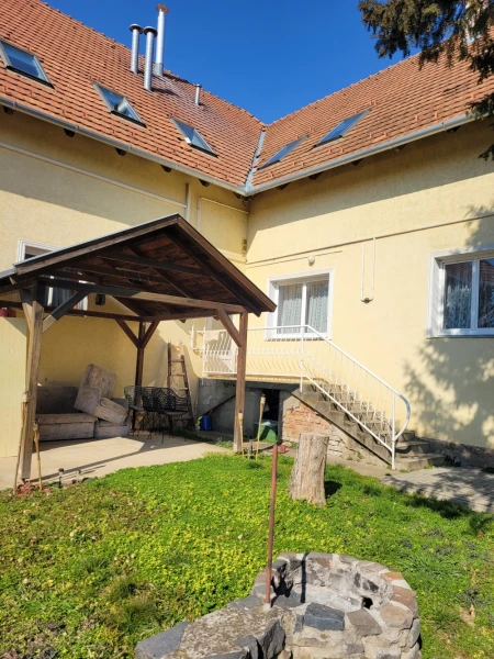 Eladó Lakás Kisnémedi 118 m2 