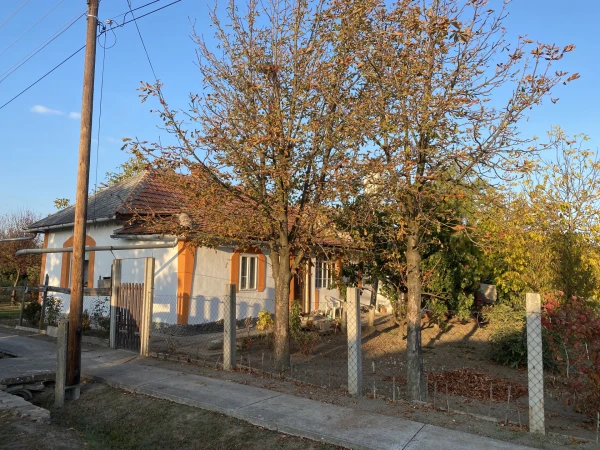 Eladó Ház Kőtelek 80 m2 