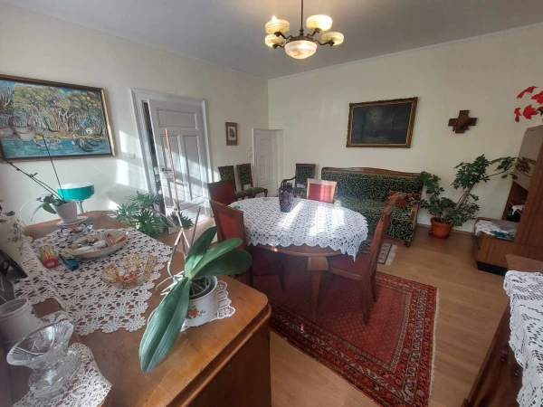 Eladó Ház Baja 240 m2 