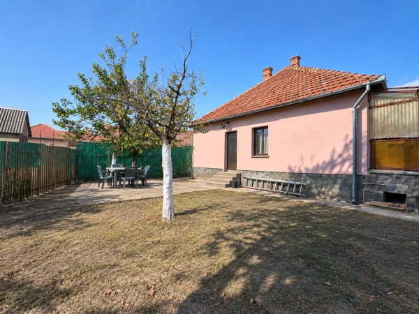 Eladó Ház Kecskemét 100 m2 
