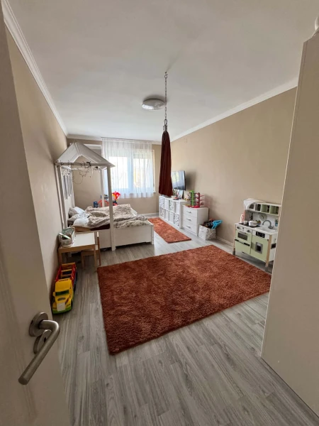 Eladó Lakás Szolnok 116 m2 