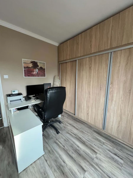 Eladó Lakás Szolnok 116 m2 
